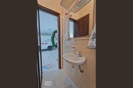 Casa à venda com 481m², 4 quartos e 8 vagasEdícula