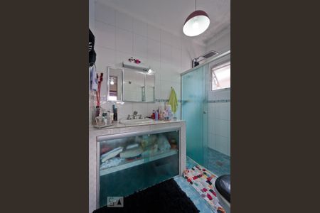 Casa à venda com 481m², 4 quartos e 8 vagasBanheiro da Suíte