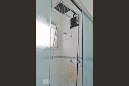 Casa à venda com 481m², 4 quartos e 8 vagasChuveiro