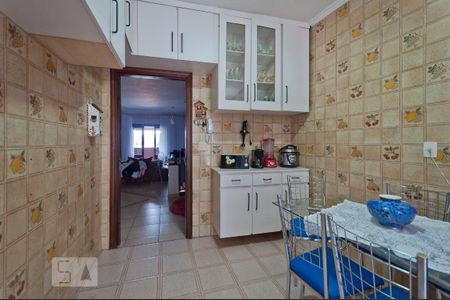 Casa à venda com 481m², 4 quartos e 8 vagasCozinha