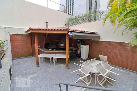 Apartamento à venda com 136m², 3 quartos e 3 vagas Apartamento à venda com 136m², 3 quartos e 3 vagasÁrea comum - Churrasqueira