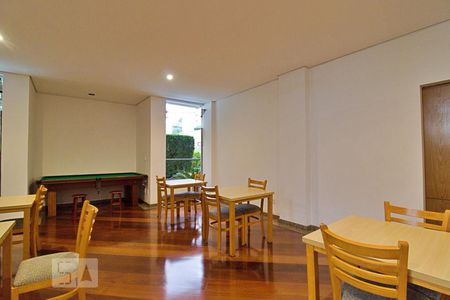 Apartamento à venda com 136m², 3 quartos e 3 vagas Apartamento à venda com 136m², 3 quartos e 3 vagasÁrea comum - Salão de festas