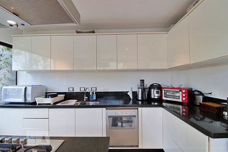 Apartamento à venda com 136m², 3 quartos e 3 vagas Apartamento à venda com 136m², 3 quartos e 3 vagasCozinha