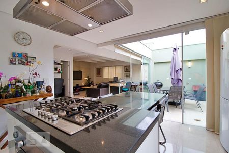 Apartamento à venda com 136m², 3 quartos e 3 vagas Apartamento à venda com 136m², 3 quartos e 3 vagasCozinha