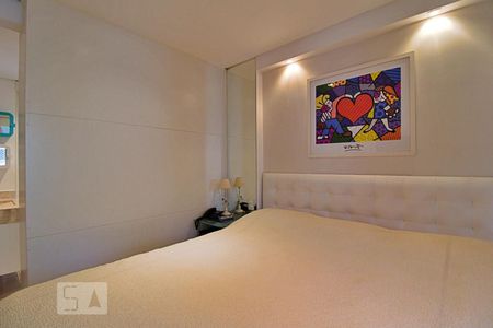 Apartamento à venda com 136m², 3 quartos e 3 vagas Apartamento à venda com 136m², 3 quartos e 3 vagasSuíte