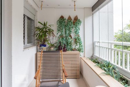 Sacada de apartamento à venda com 3 quartos, 85m² em Vila Ipojuca, São Paulo