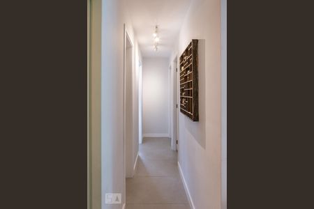 Apartamento à venda com 85m², 3 quartos e 2 vagasCorredor