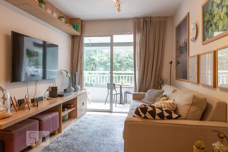 Sala de apartamento à venda com 3 quartos, 85m² em Vila Ipojuca, São Paulo