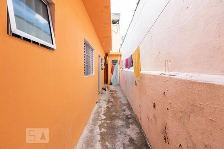 Casa à venda com 150m², 4 quartos e 2 vagas Casa à venda com 150m², 4 quartos e 2 vagasCorredor