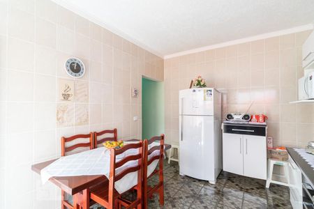 Casa à venda com 150m², 4 quartos e 2 vagas Casa à venda com 150m², 4 quartos e 2 vagasCozinha