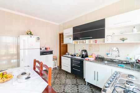 Casa à venda com 150m², 4 quartos e 2 vagas Casa à venda com 150m², 4 quartos e 2 vagasCozinha