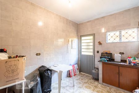 Casa à venda com 150m², 4 quartos e 2 vagas Casa à venda com 150m², 4 quartos e 2 vagasCozinha