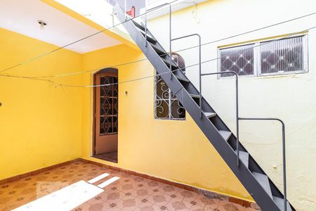 Casa à venda com 150m², 4 quartos e 2 vagas Casa à venda com 150m², 4 quartos e 2 vagasCasa 2