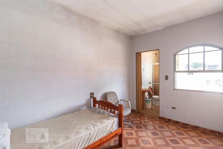 Casa à venda com 150m², 4 quartos e 2 vagas Casa à venda com 150m², 4 quartos e 2 vagasSuíte