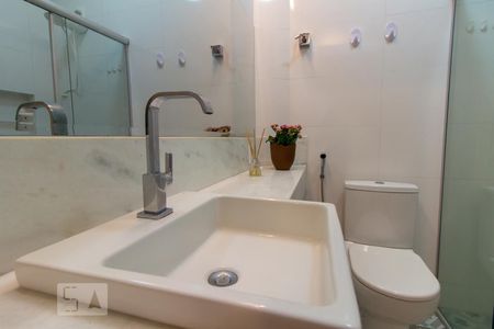 Apartamento para alugar com 59m², 1 quarto e sem vagaBanheiro da Suíte