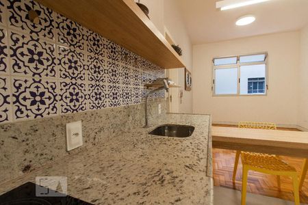 Cozinha de apartamento para alugar com 1 quarto, 59m² em Centro, Belo Horizonte