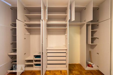Apartamento para alugar com 59m², 1 quarto e sem vagaSuíte - Armário