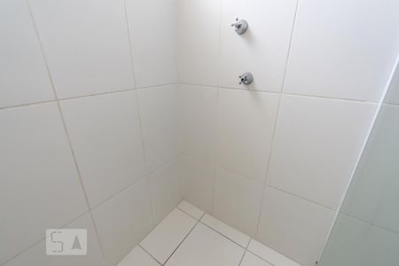 Apartamento à venda com 51m², 2 quartos e 1 vagaDetalhe banheiro