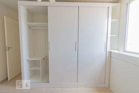 Apartamento à venda com 51m², 2 quartos e 1 vagaQuarto 2 - Armários
