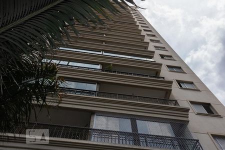 Apartamento para alugar com 42m², 1 quarto e 1 vagaFachada