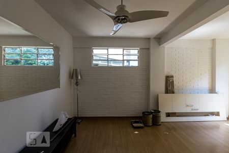Apartamento para alugar com 50m², 1 quarto e sem vaga Apartamento para alugar com 50m², 1 quarto e sem vagaSala