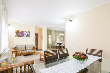 Sala de casa à venda com 3 quartos, 500m² em Vila Lucinda, Santo André