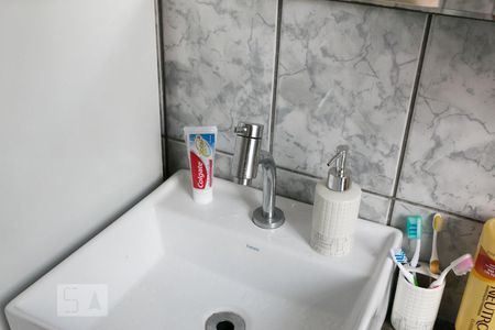 Apartamento à venda com 66m², 2 quartos e sem vagaDetalhe Banheiro