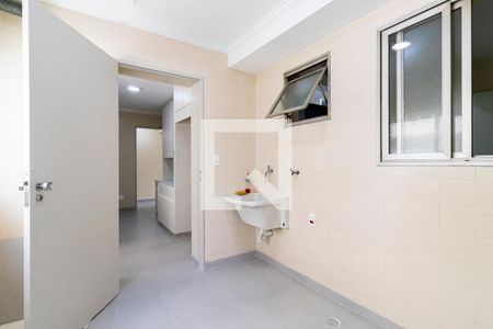 Apartamento para alugar com 112m², 3 quartos e 1 vagaÁrea de Serviço