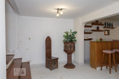 Casa para alugar com 320m², 4 quartos e 2 vagas Casa para alugar com 320m², 4 quartos e 2 vagasPiso Inferior