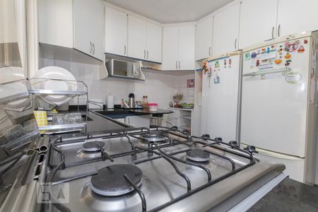 Casa para alugar com 320m², 4 quartos e 2 vagas Casa para alugar com 320m², 4 quartos e 2 vagasCozinha