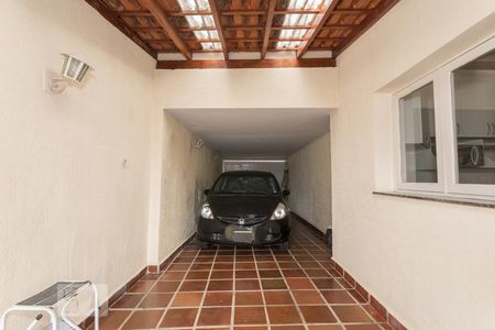 Casa para alugar com 320m², 4 quartos e 2 vagas Casa para alugar com 320m², 4 quartos e 2 vagasGaragem