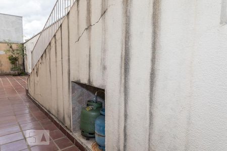 Casa para alugar com 320m², 4 quartos e 2 vagas Casa para alugar com 320m², 4 quartos e 2 vagasÁrea Externa - Corredor