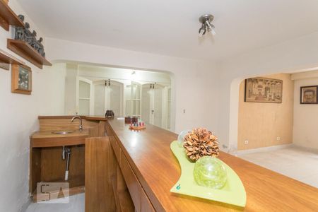 Casa para alugar com 320m², 4 quartos e 2 vagas Casa para alugar com 320m², 4 quartos e 2 vagasSala 03 - Detalhe