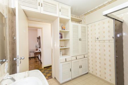 Casa para alugar com 320m², 4 quartos e 2 vagas Casa para alugar com 320m², 4 quartos e 2 vagasBanheiro 02