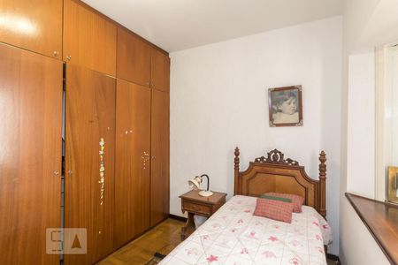 Casa para alugar com 320m², 4 quartos e 2 vagas Casa para alugar com 320m², 4 quartos e 2 vagasQuarto 01