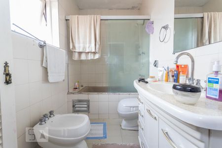 Casa para alugar com 320m², 4 quartos e 2 vagas Casa para alugar com 320m², 4 quartos e 2 vagasBanheiro do Quarto 03 - Suite