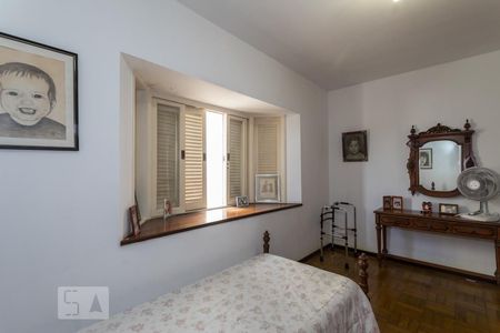 Casa para alugar com 320m², 4 quartos e 2 vagas Casa para alugar com 320m², 4 quartos e 2 vagasQuarto 02