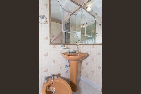 Casa para alugar com 320m², 4 quartos e 2 vagas Casa para alugar com 320m², 4 quartos e 2 vagasBanheiro 04