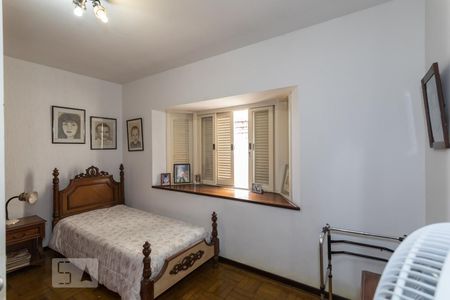 Casa para alugar com 320m², 4 quartos e 2 vagas Casa para alugar com 320m², 4 quartos e 2 vagasQuarto 02