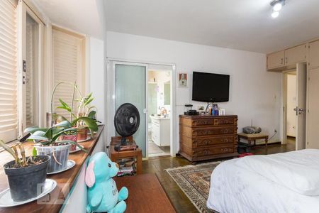 Casa para alugar com 320m², 4 quartos e 2 vagas Casa para alugar com 320m², 4 quartos e 2 vagasQuarto 03 - Suite