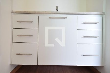 Banheiro Social de apartamento para alugar com 1 quarto, 57m² em Jardim Paulista, São Paulo