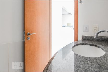 Banheiro de apartamento para alugar com 1 quarto, 43m² em Cidade Baixa, Porto Alegre