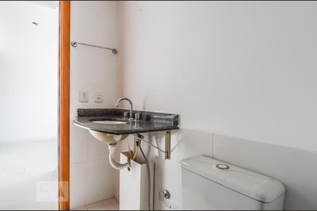 Banheiro de apartamento para alugar com 1 quarto, 43m² em Cidade Baixa, Porto Alegre