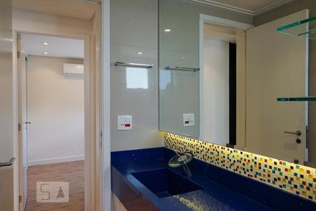Apartamento para alugar com 90m², 3 quartos e 2 vagas Apartamento para alugar com 90m², 3 quartos e 2 vagasBanheiro 2