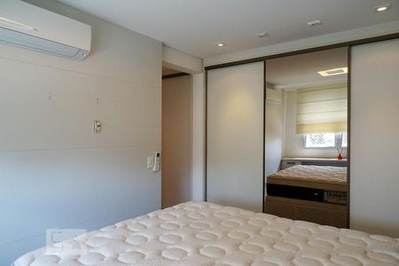 Apartamento para alugar com 90m², 3 quartos e 2 vagas Apartamento para alugar com 90m², 3 quartos e 2 vagasSuíte
