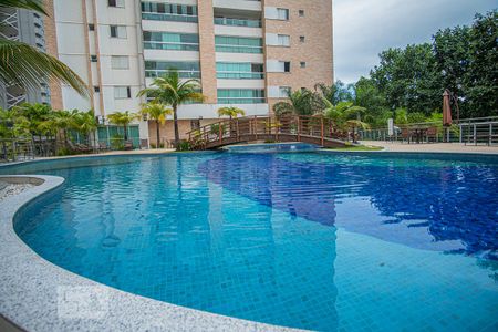 Piscina de apartamento à venda com 4 quartos, 140m² em Setor Bueno, Goiânia