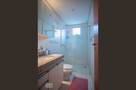 Apartamento à venda com 140m², 4 quartos e 2 vagas Apartamento à venda com 140m², 4 quartos e 2 vagasBanheiro Social