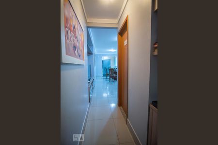Apartamento à venda com 140m², 4 quartos e 2 vagas Apartamento à venda com 140m², 4 quartos e 2 vagasCorredor