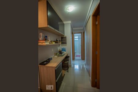 Apartamento à venda com 140m², 4 quartos e 2 vagas Apartamento à venda com 140m², 4 quartos e 2 vagasCorredor