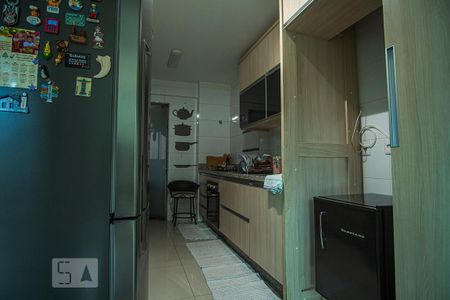 Apartamento à venda com 140m², 4 quartos e 2 vagas Apartamento à venda com 140m², 4 quartos e 2 vagasCozinha